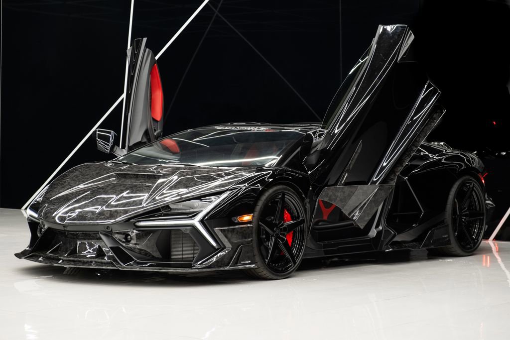 Used 2024 Lamborghini Revuelto image 11