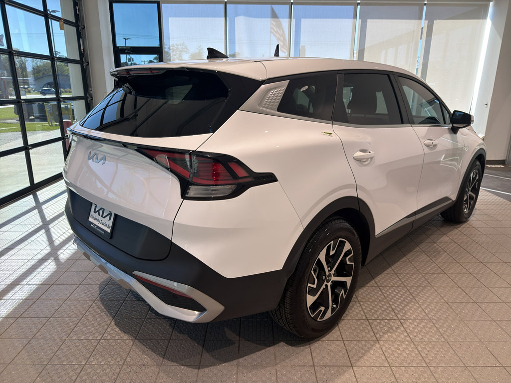 Certified 2024 Kia Sportage EX image 5