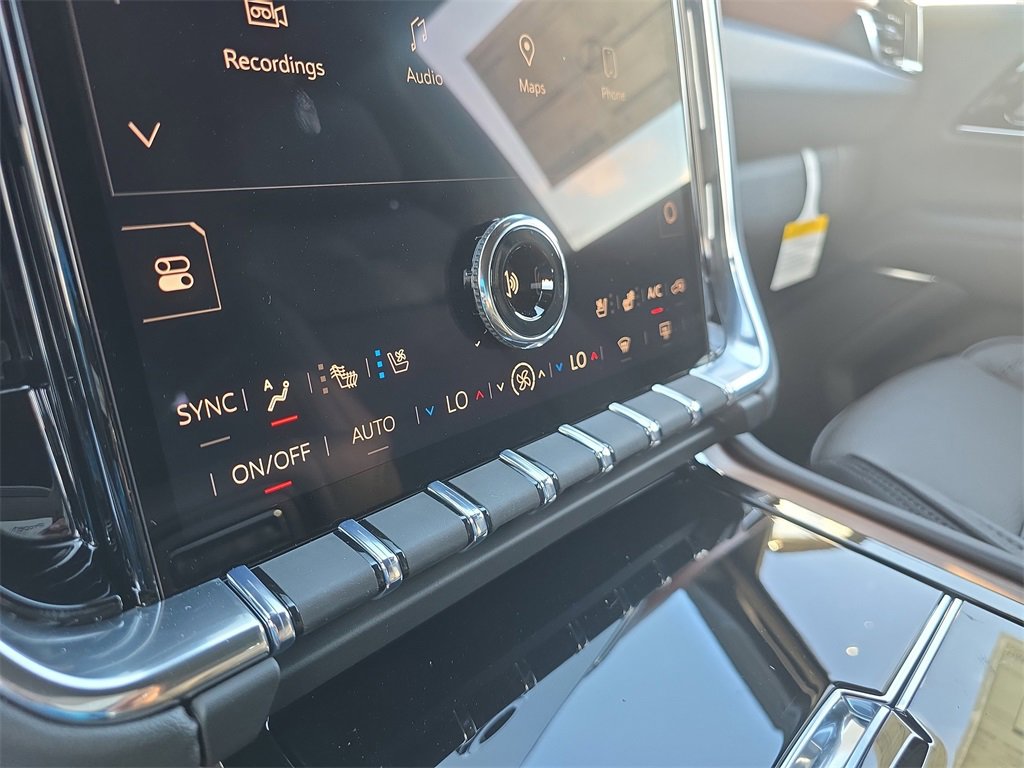 New 2026 GMC Yukon Denali w/ Denali Reserve Package image 25