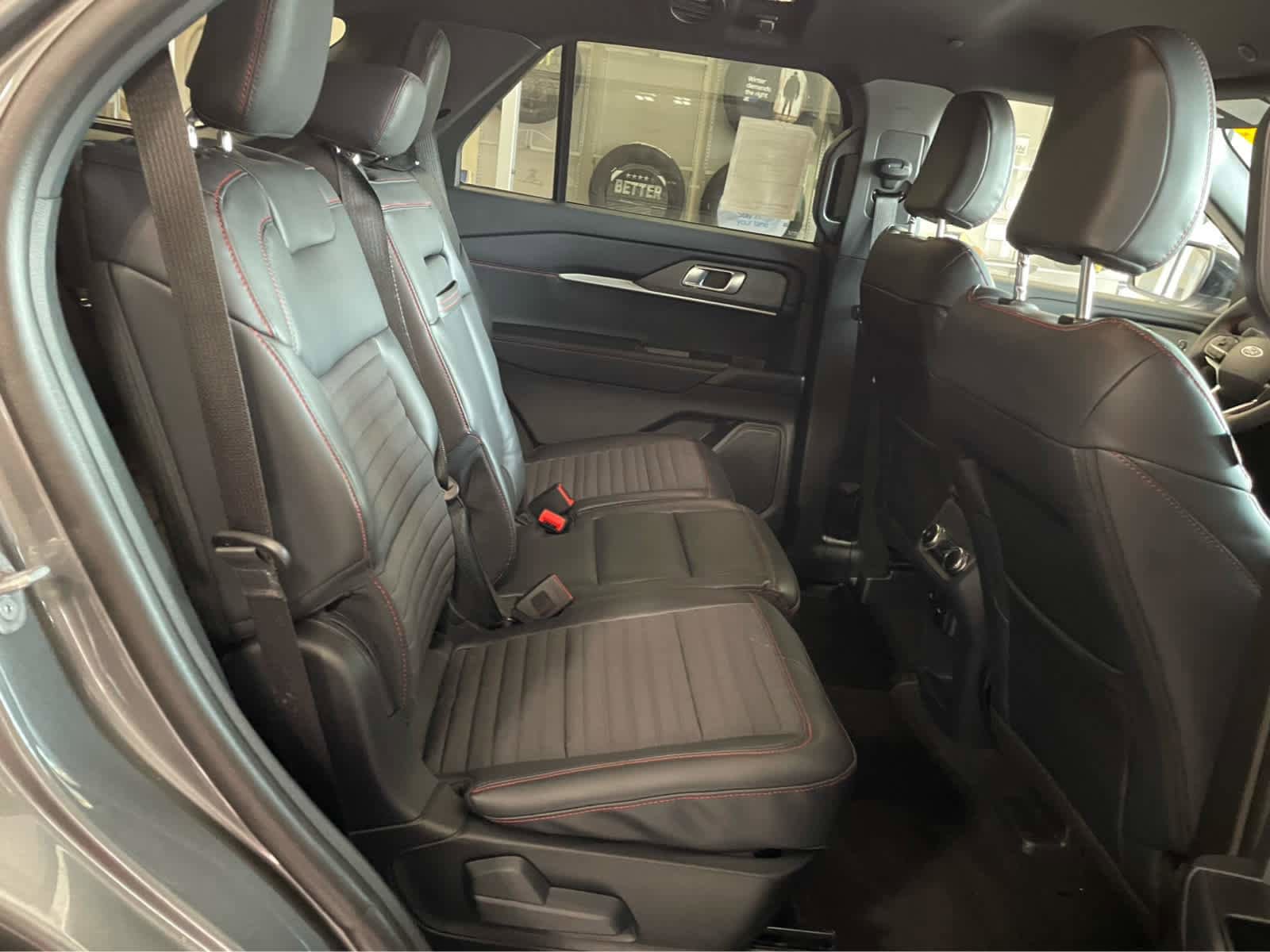 New 2026 Ford Explorer ST-Line w/ ST-Line Street Pack image 32
