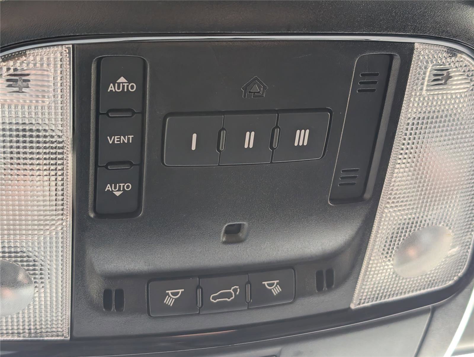 Used 2024 Dodge Durango R/T image 37