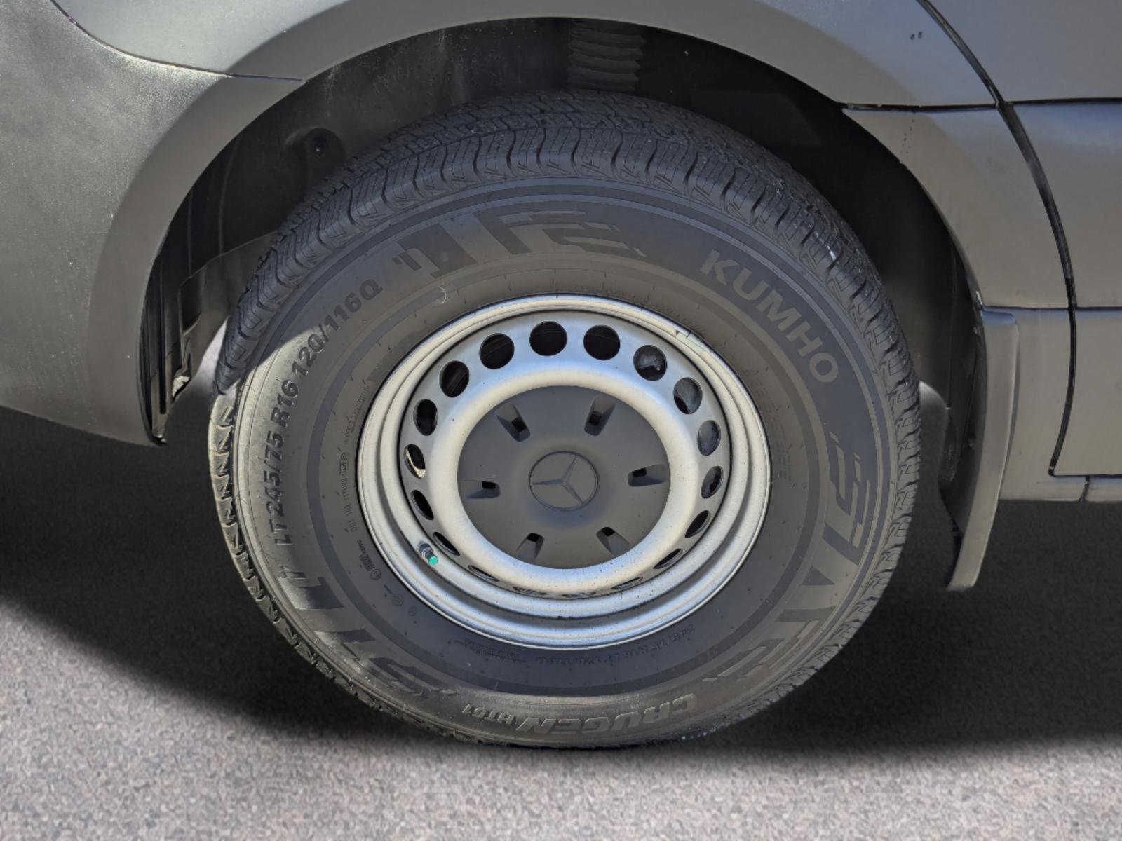 Used 2019 Mercedes-Benz Sprinter 2500 image 35