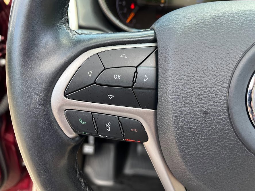 Used 2019 Jeep Grand Cherokee Limited image 13