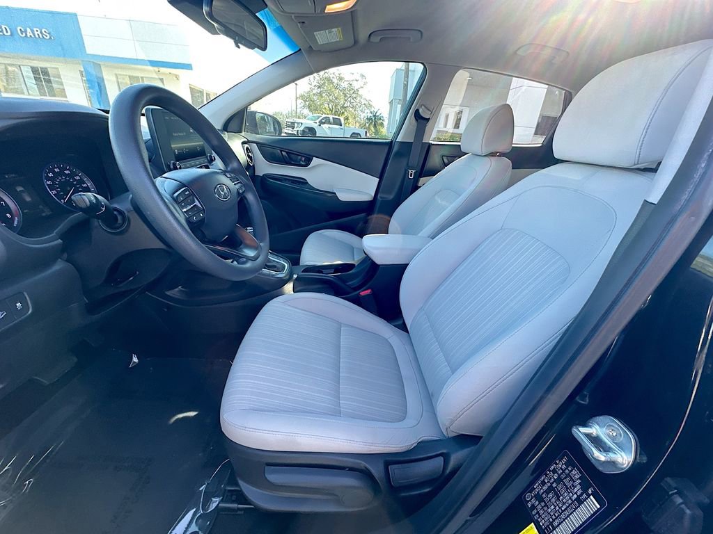 Used 2022 Hyundai Kona SEL image 20