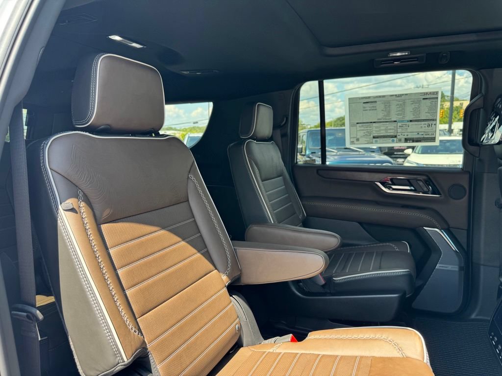 New 2026 GMC Yukon XL Denali Ultimate AWD/4WD image 27