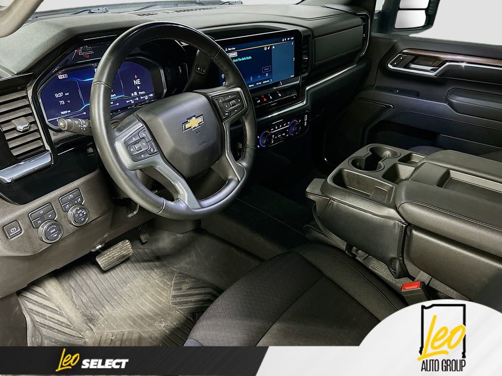 Used 2024 Chevrolet Silverado 2500 LT image 9