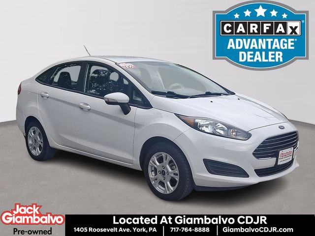 Used 2016 Ford Fiesta SE FWD image 1