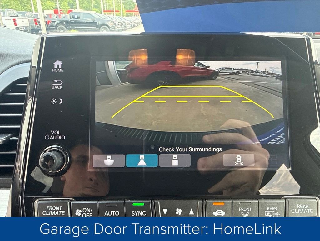Used 2018 Honda Odyssey Elite image 17