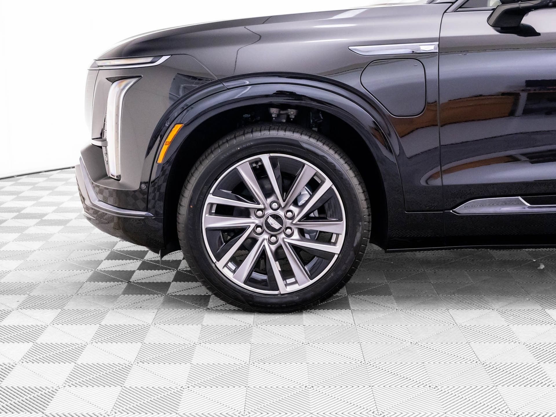 New 2026 Cadillac Vistiq Sport AWD/4WD image 36