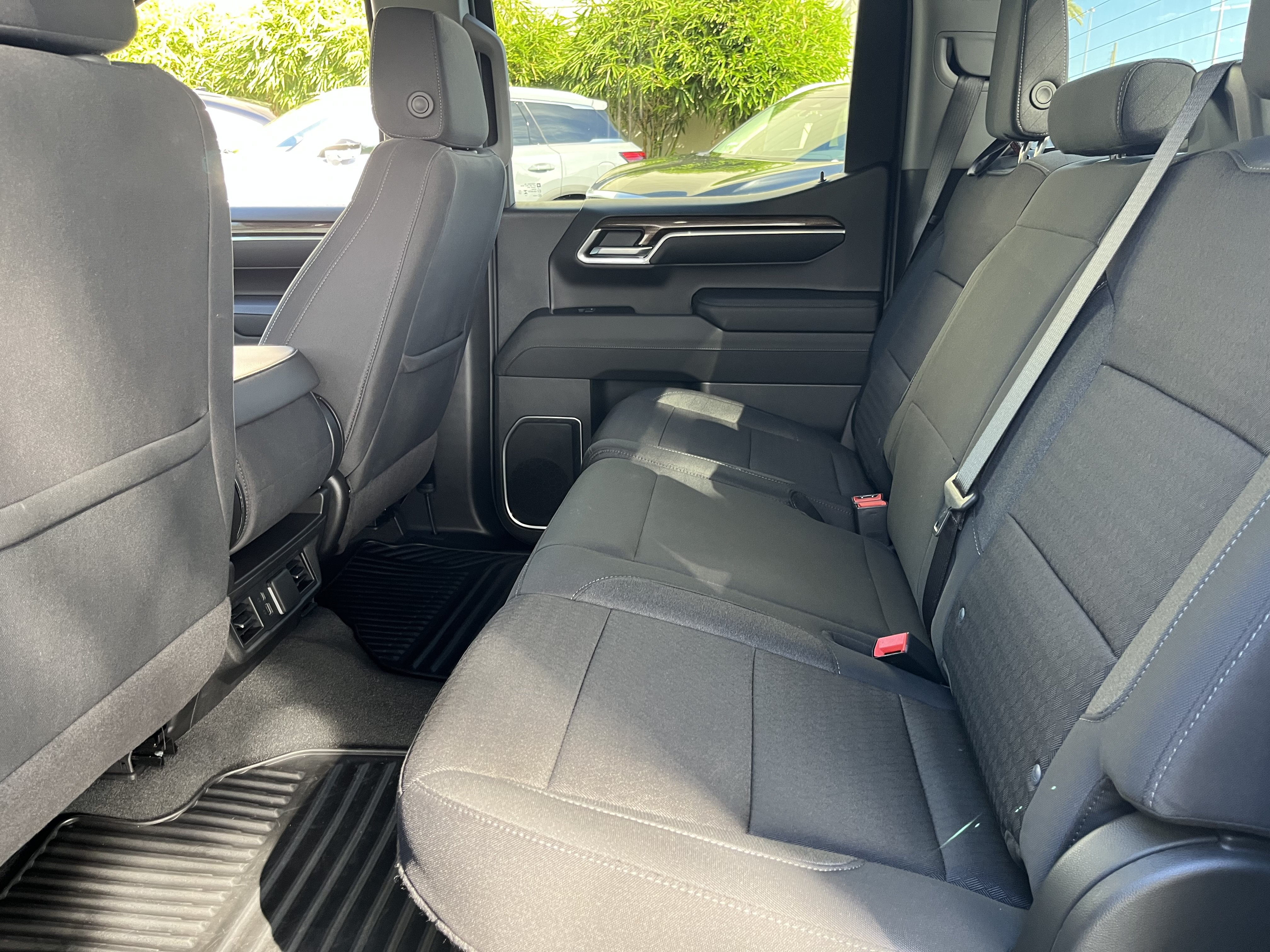 Used 2024 Chevrolet Silverado 1500 LT AWD/4WD image 15