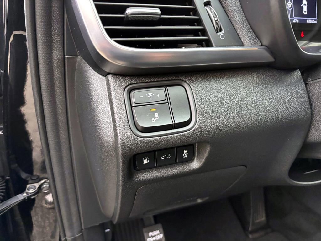 Used 2018 Kia Optima EX image 14