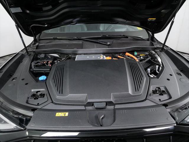 Certified 2023 Audi e-tron S Prestige w/ Prestige Package AWD/4WD image 36