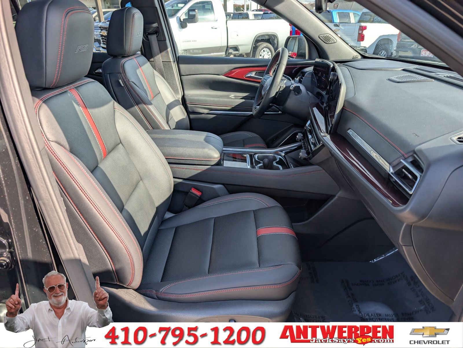 Certified 2024 Chevrolet Traverse RS w/ LPO, Floor Liner Package image 11