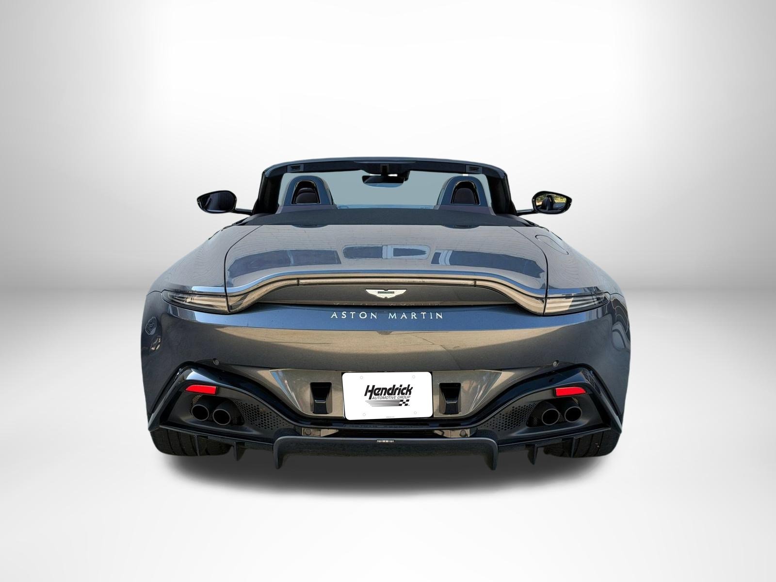 Used 2023 Aston Martin V8 Vantage Roadster RWD image 15