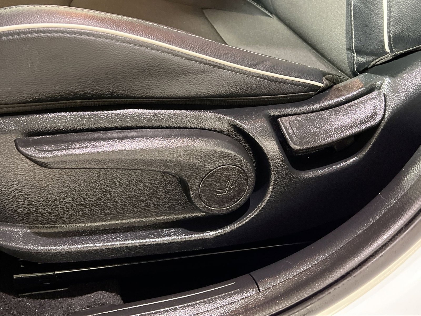 Used 2023 Kia Forte GT-Line image 24