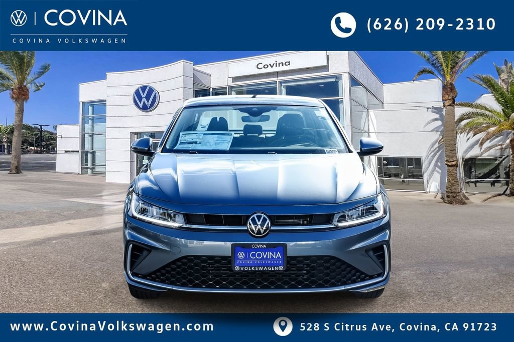 New 2026 Volkswagen Jetta SE image 2