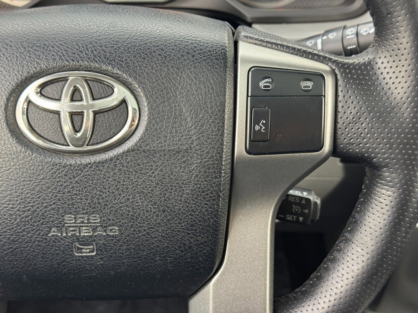 Used 2010 Toyota 4Runner SR5 image 21
