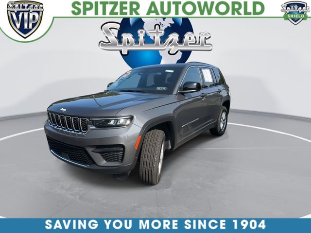 Used 2025 Jeep Grand Cherokee Laredo X AWD/4WD image 4