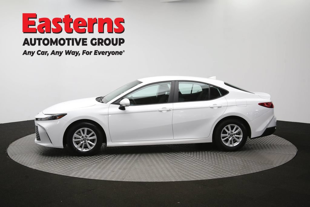 Used 2025 Toyota Camry LE FWD image 57