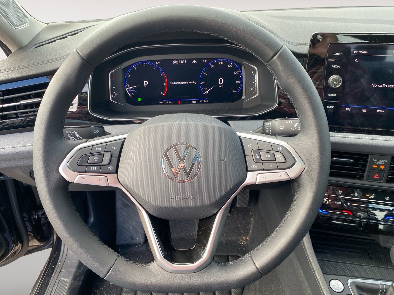 Used 2025 Volkswagen Jetta SEL FWD image 15