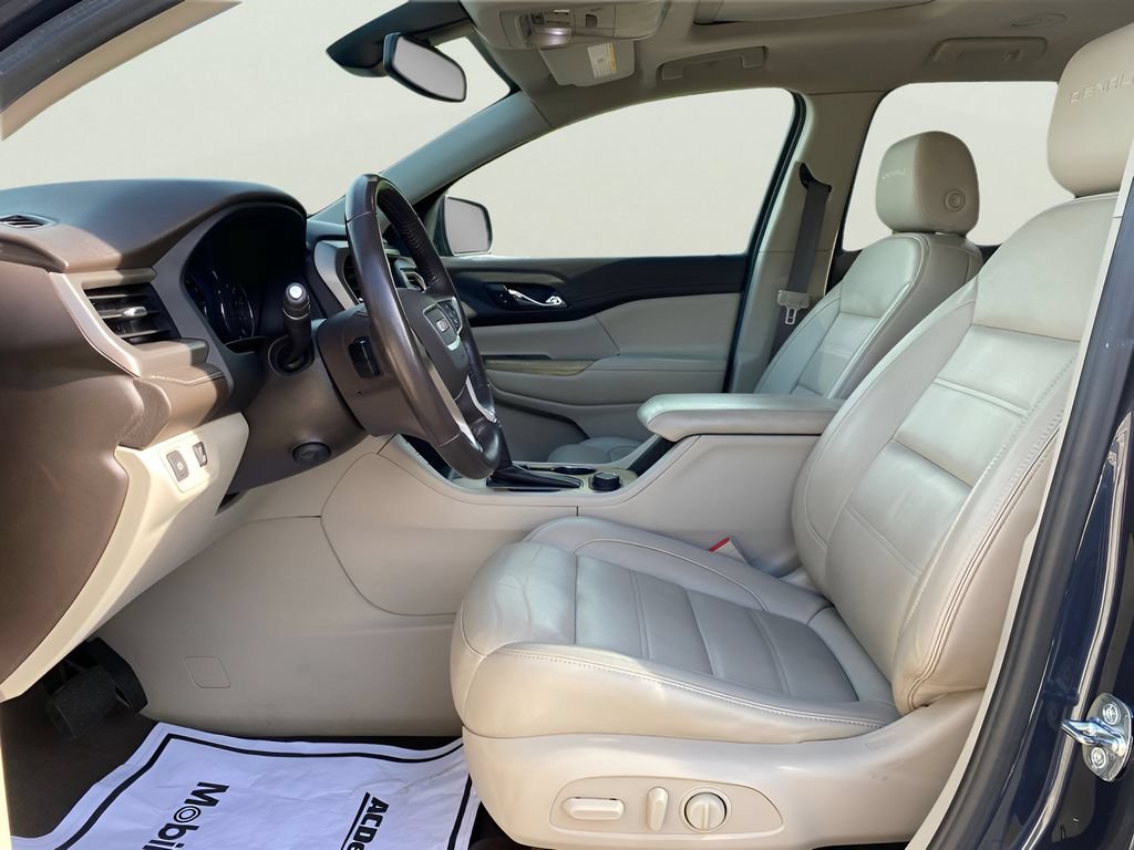 Used 2019 GMC Acadia Denali AWD/4WD image 15