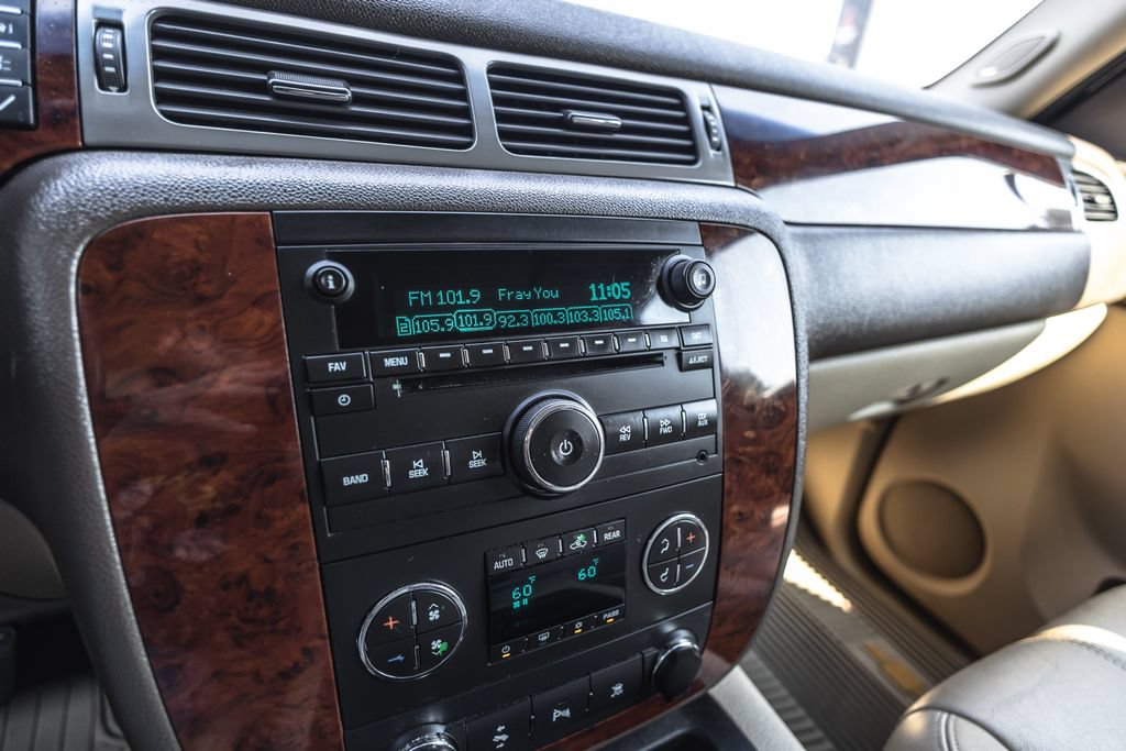 Used 2010 Chevrolet Tahoe LT AWD/4WD image 11