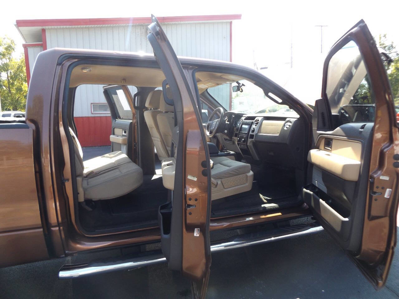 Used 2012 Ford F150 XLT w/ XTR Pkg image 20