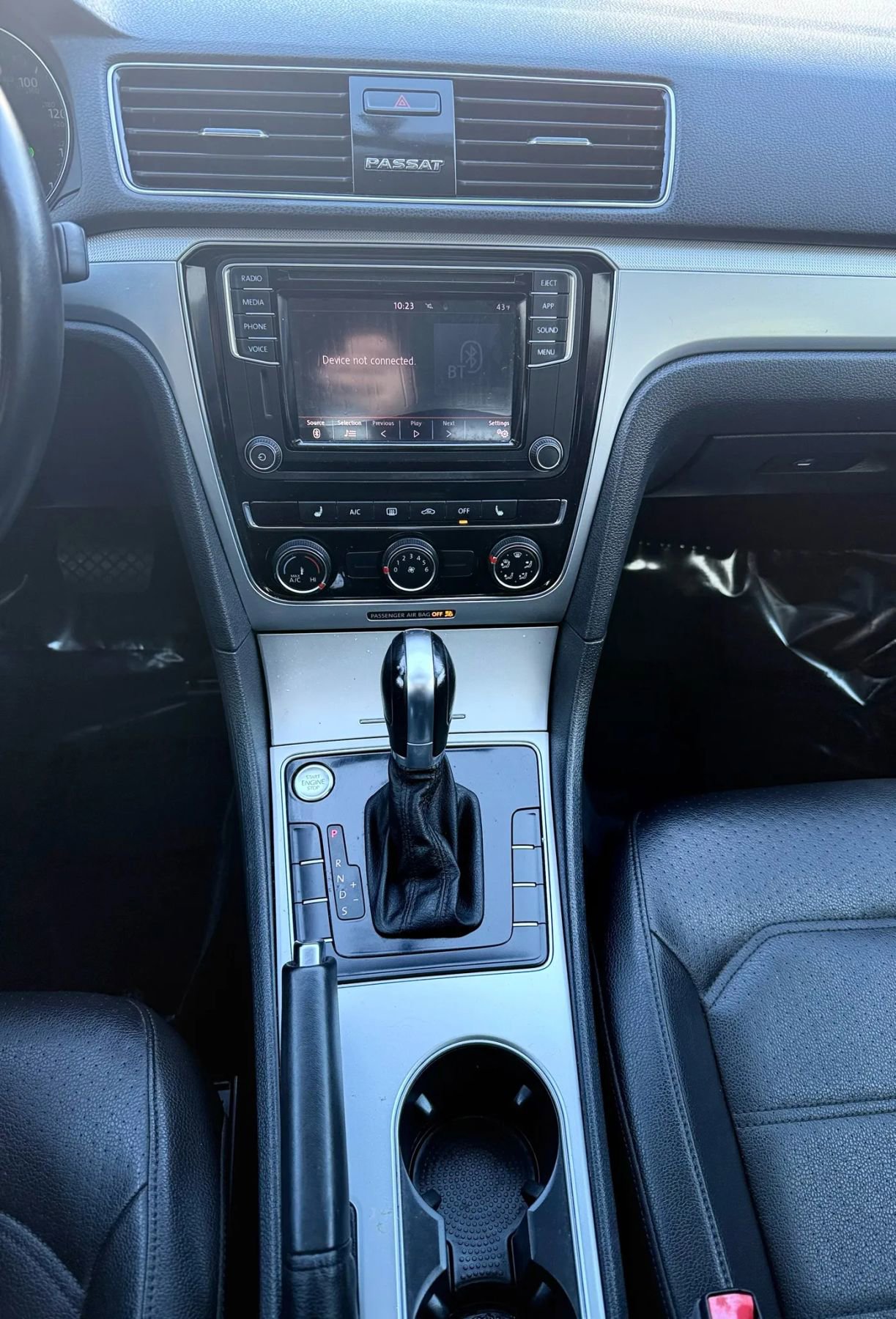 Used 2019 Volkswagen Passat 2.0T Wolfsburg w/ Wheels & Sunroof Package image 21