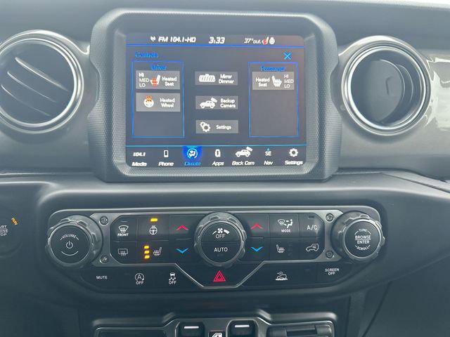 Certified 2022 Jeep Wrangler Unlimited Sahara w/ Cold Weather Group image 21