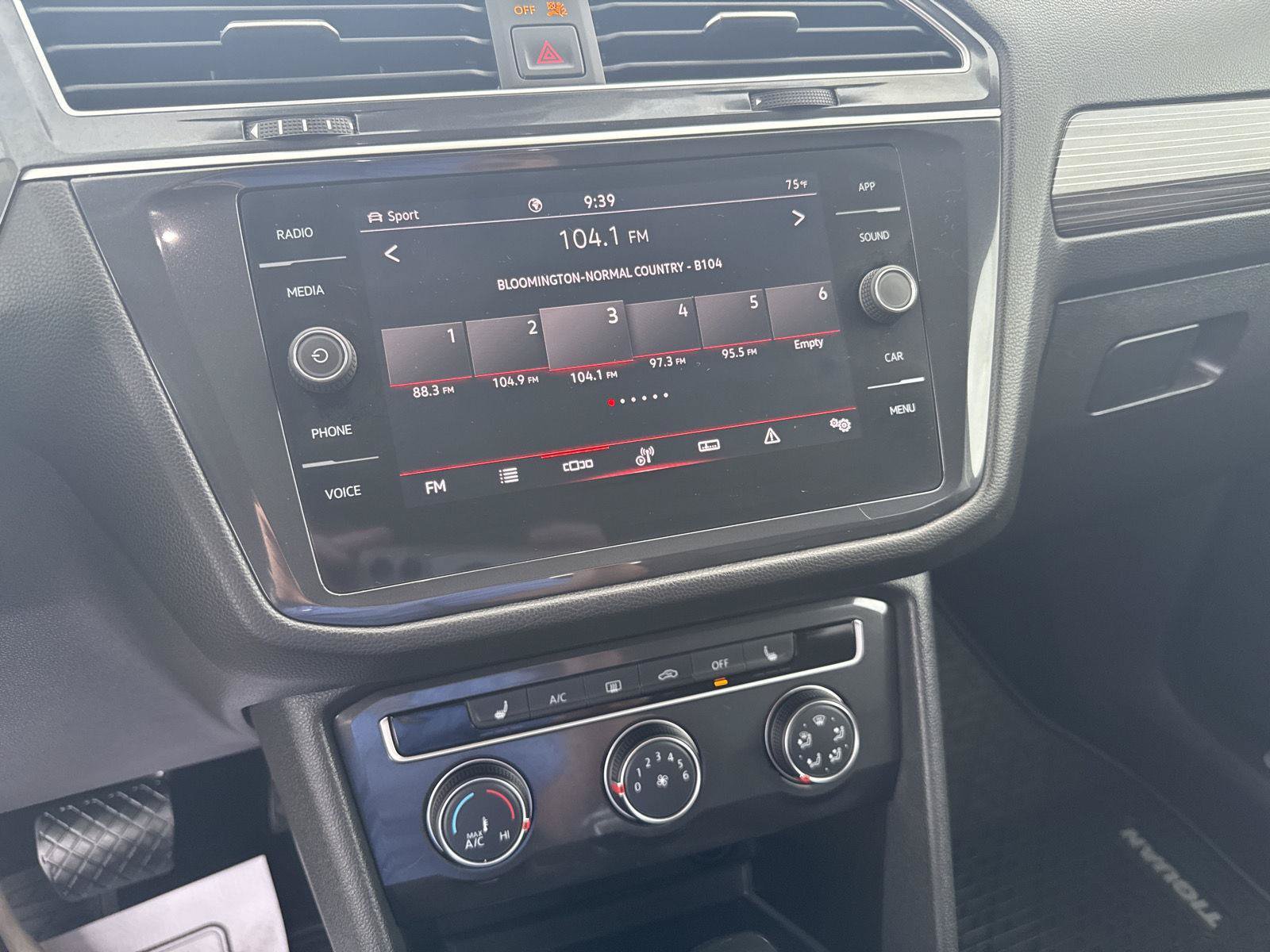 Used 2024 Volkswagen Tiguan Wolfsburg Edition AWD/4WD image 25