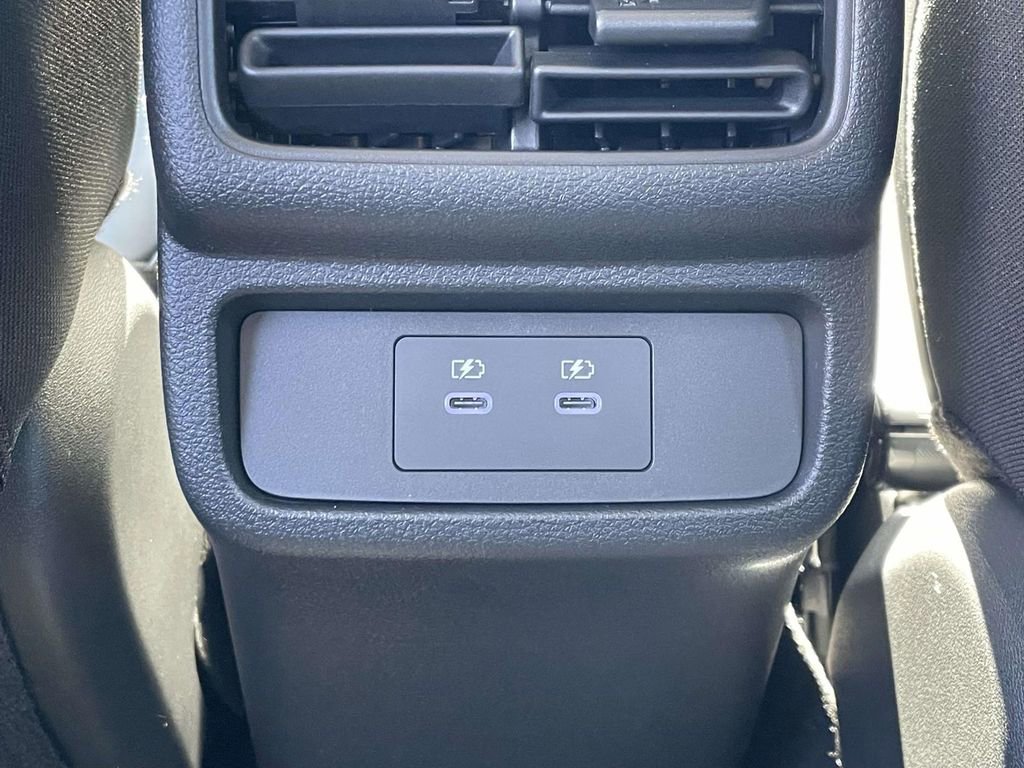 New 2026 Nissan Leaf SV+ w/ Floor Mat Package (SV+) FWD image 10