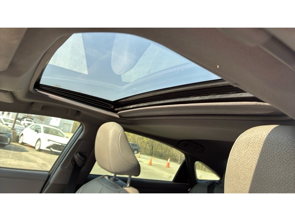 Used 2019 Toyota Avalon Limited w/ Advanced Safety Package image 9