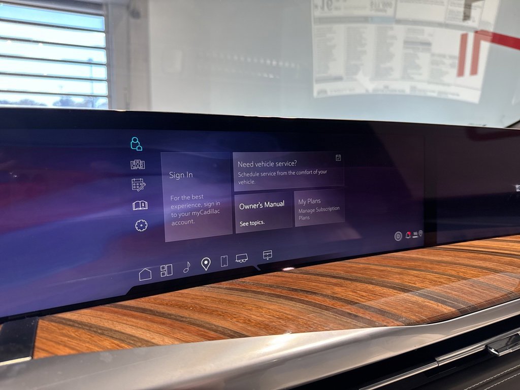 Used 2026 Cadillac Escalade Platinum Sport w/ LPO, ONYX Package image 19