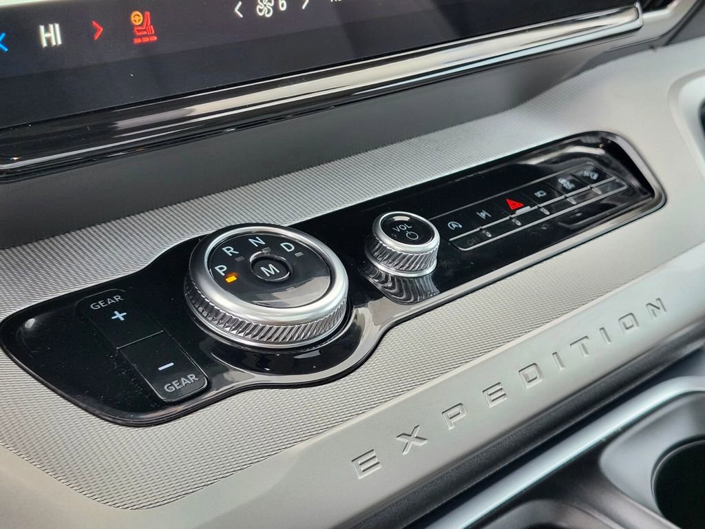 Certified 2025 Ford Expedition Max Active image 29