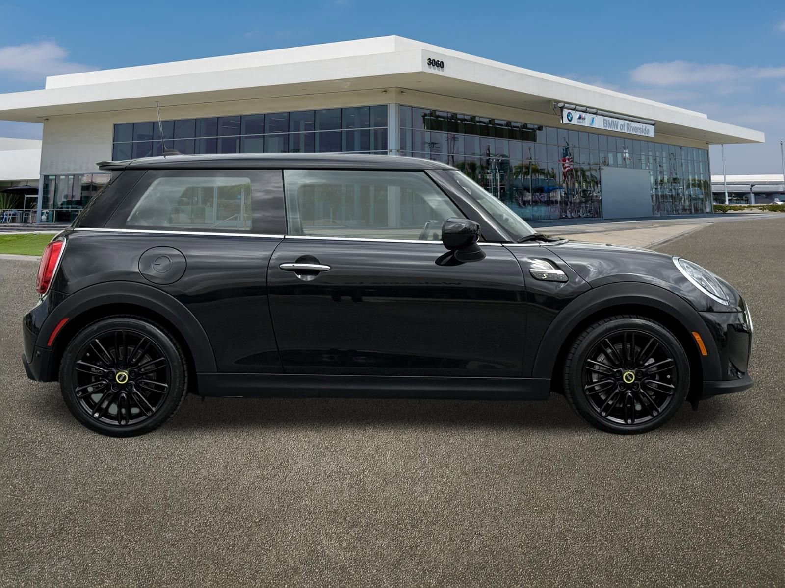 Used 2024 MINI Cooper SE FWD image 12