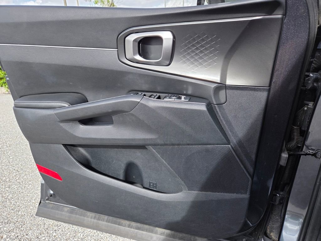 Used 2022 Kia Sorento LX image 29