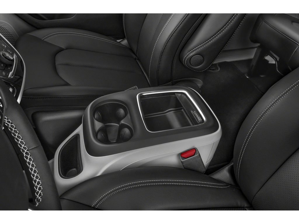 Used 2024 Chrysler Pacifica Touring-L FWD image 9