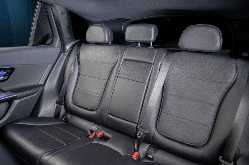 Certified 2026 Mercedes-Benz GLC 300 image 25