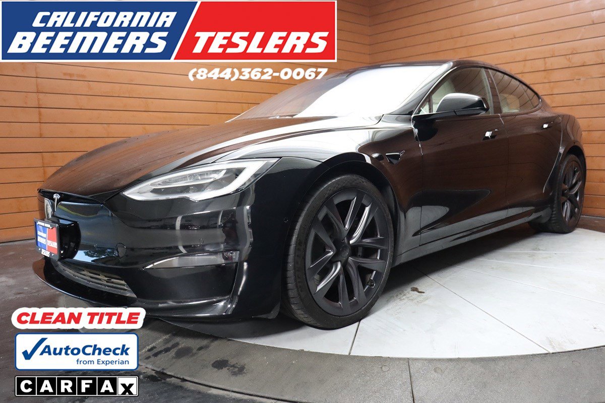Used 2022 Tesla Model S Plaid image 1