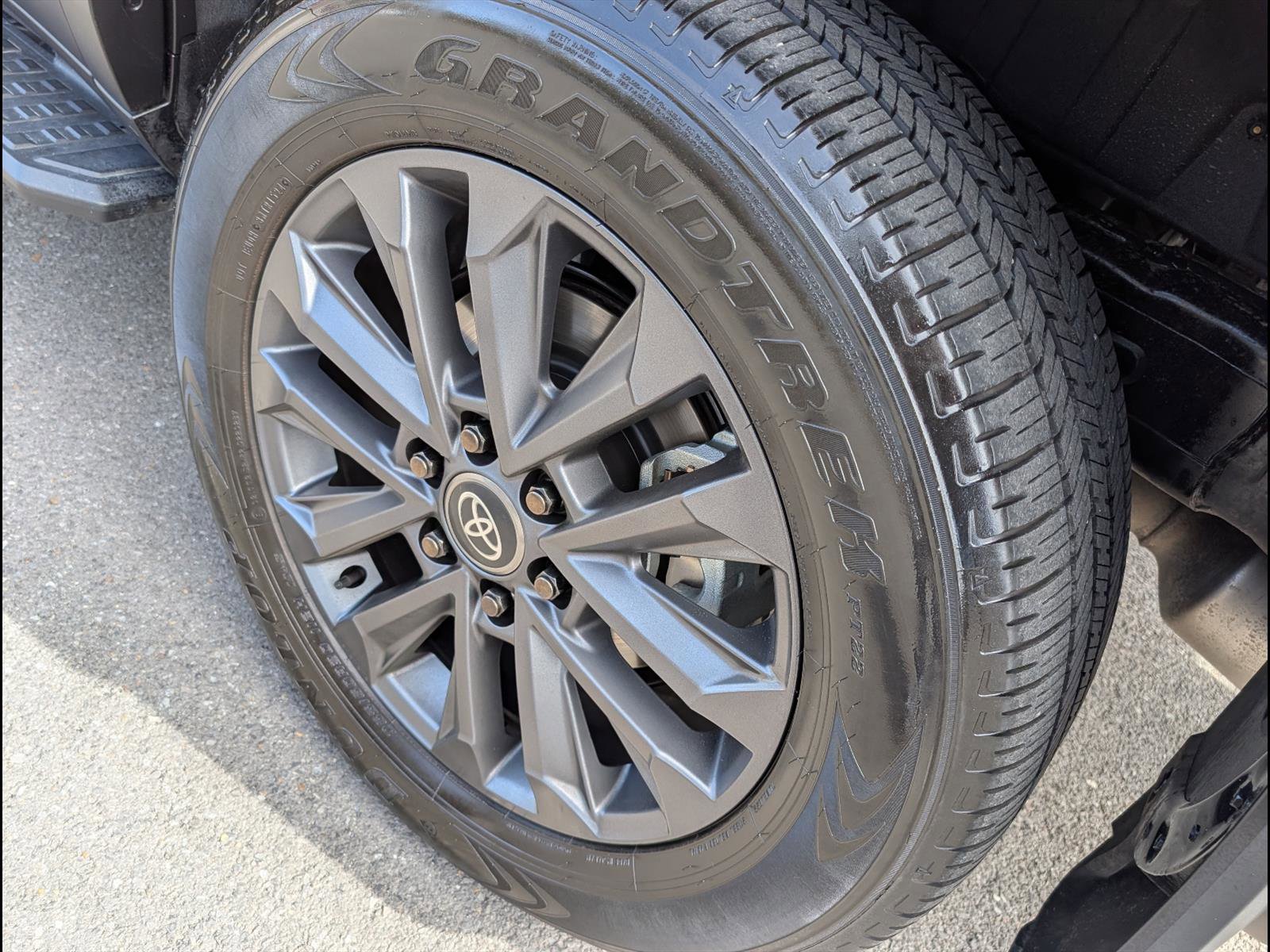 Used 2024 Toyota Land Cruiser w/ Premium Package image 21