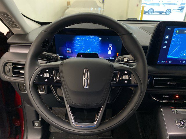 New 2025 Lincoln Aviator AWD w/ Equipment Group 101A image 25