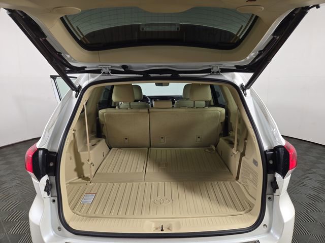 Used 2019 Toyota Highlander Limited image 33