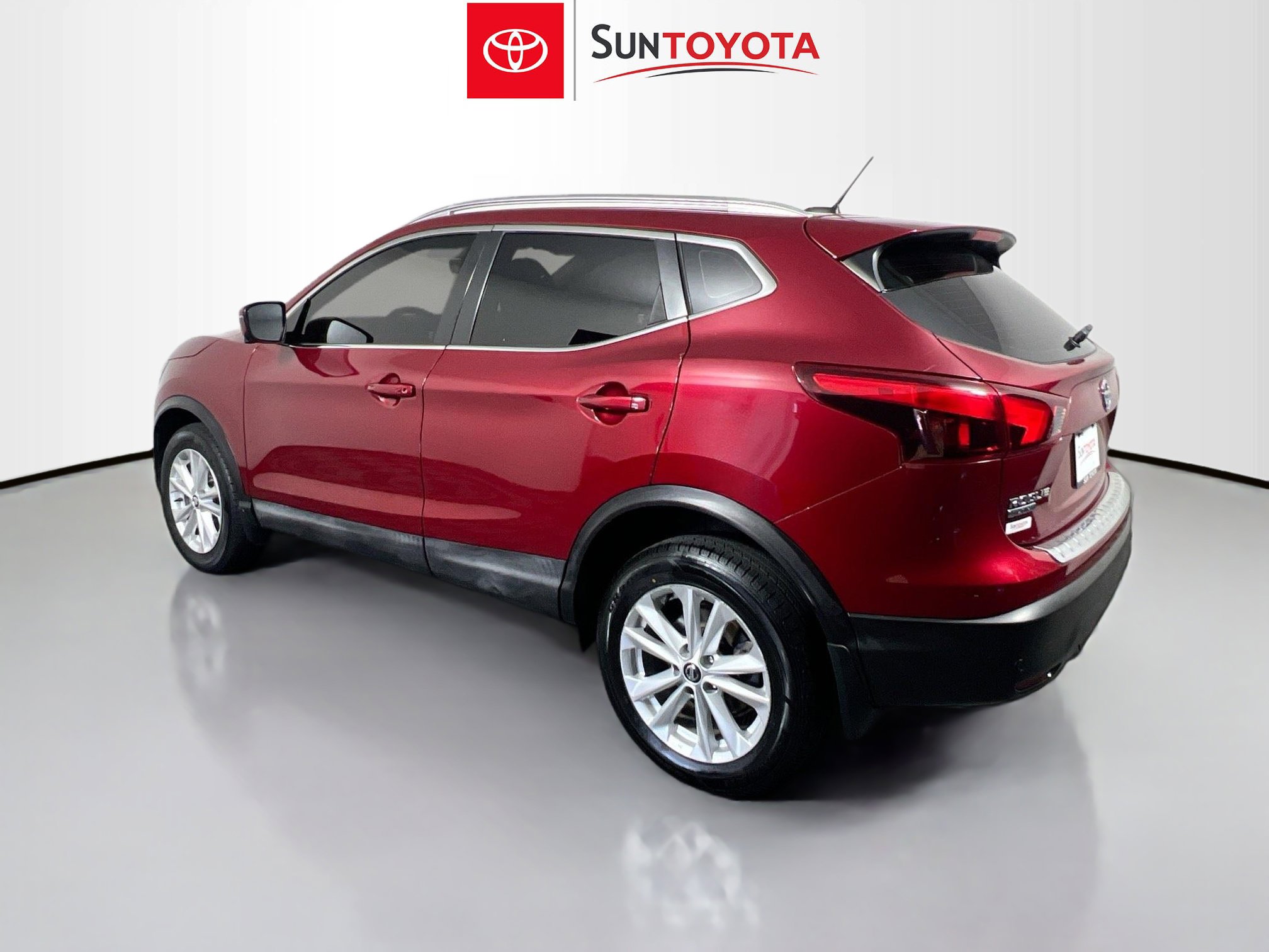 Used 2019 Nissan Rogue Sport SV w/ Technology Package FWD image 6