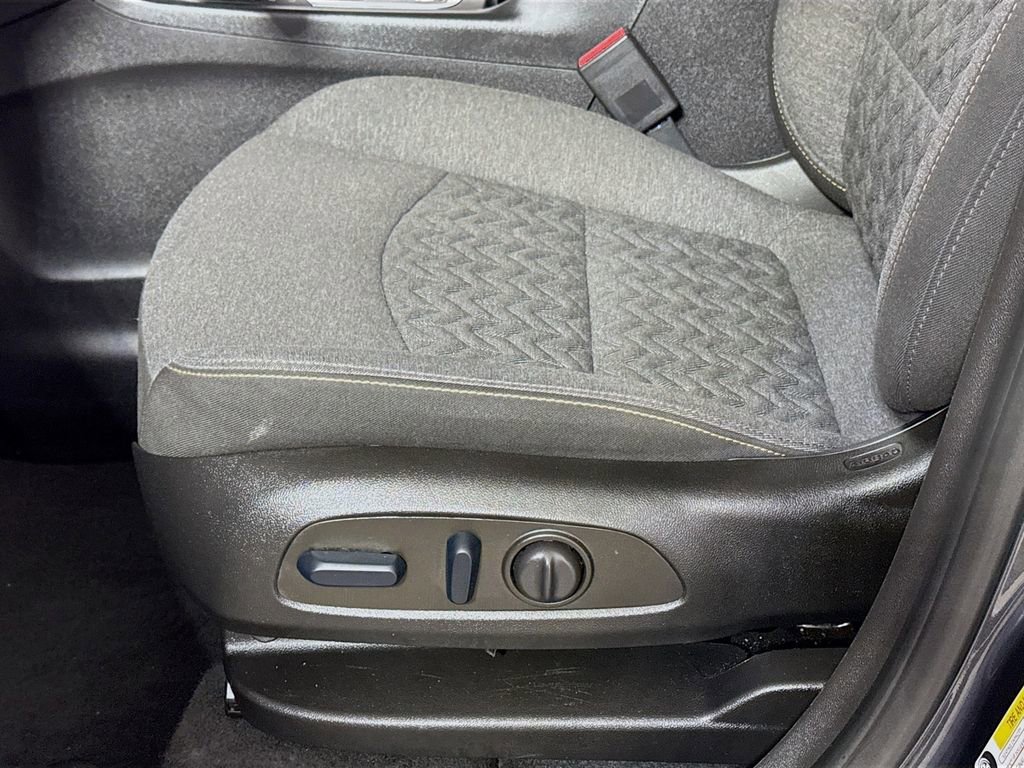 Used 2023 Chevrolet Equinox LT image 16