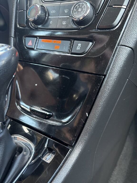 Used 2021 Buick Encore Preferred image 31