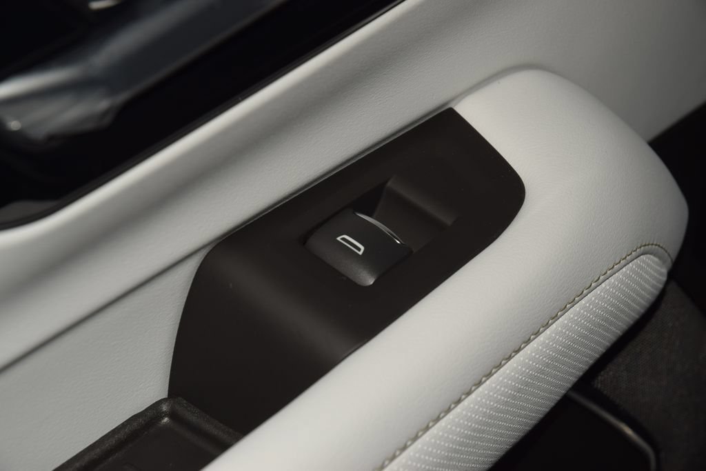 New 2026 Chevrolet Suburban Premier AWD/4WD image 48