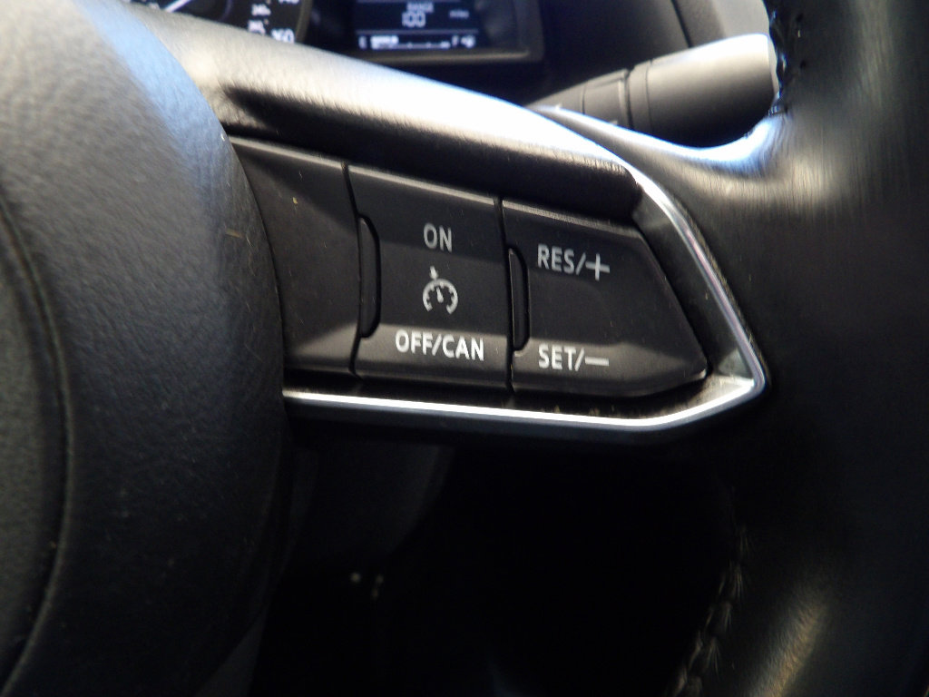 Used 2018 MAZDA MAZDA3 Touring FWD image 29
