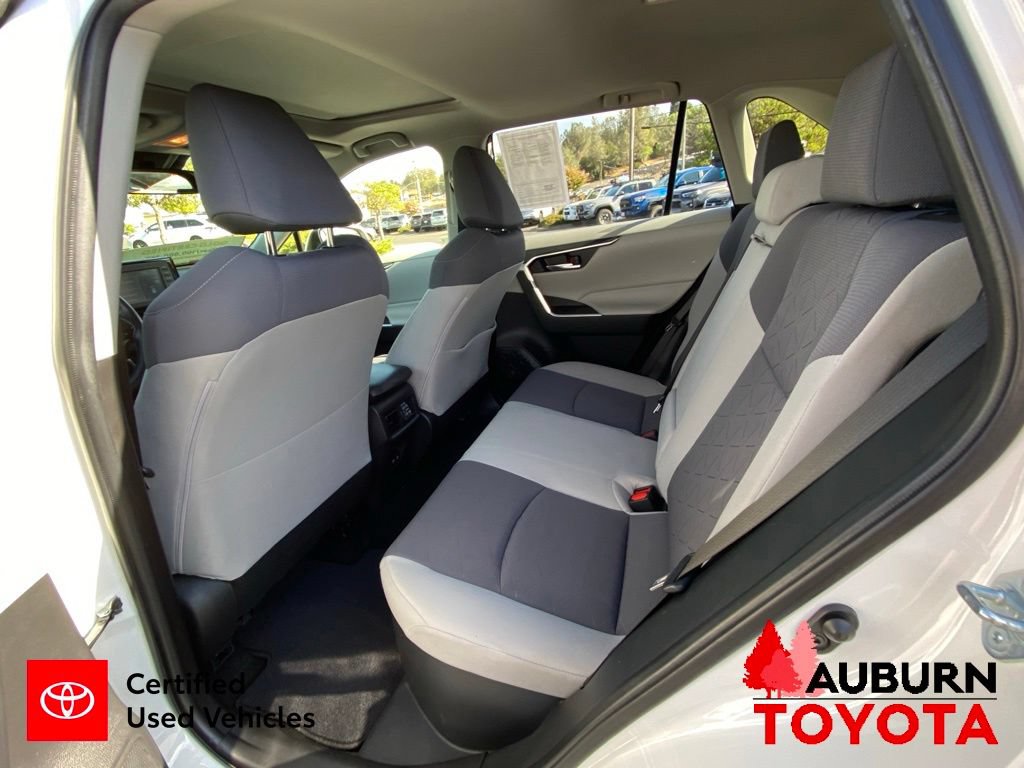 Certified 2021 Toyota RAV4 XLE w/ Convenience Package AWD/4WD image 26
