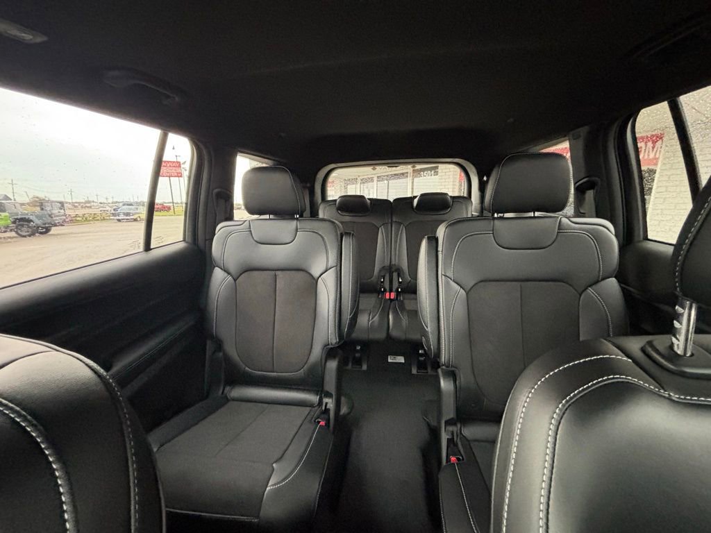 New 2025 Jeep Grand Cherokee L Altitude image 13