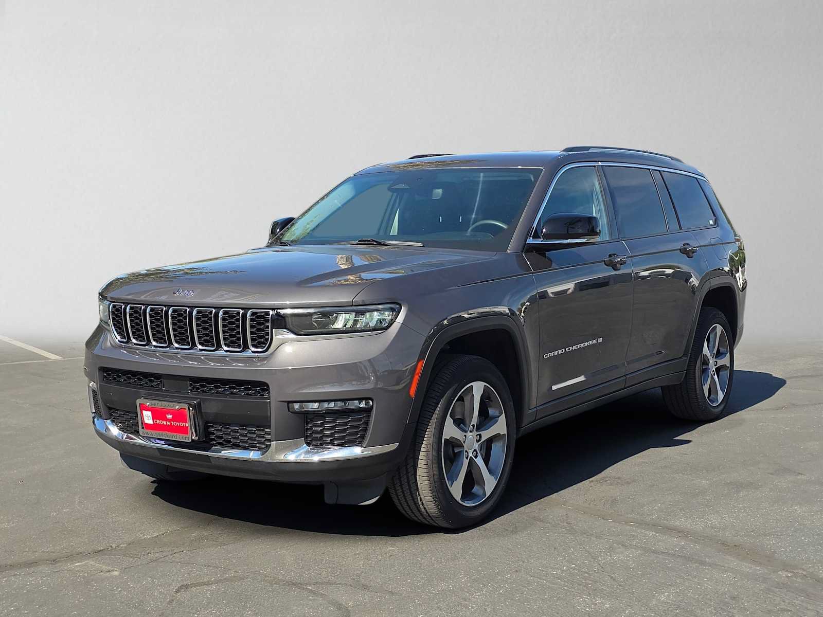 Used 2023 Jeep Grand Cherokee L Limited w/ Rear Seat Video Group I AWD/4WD image 7